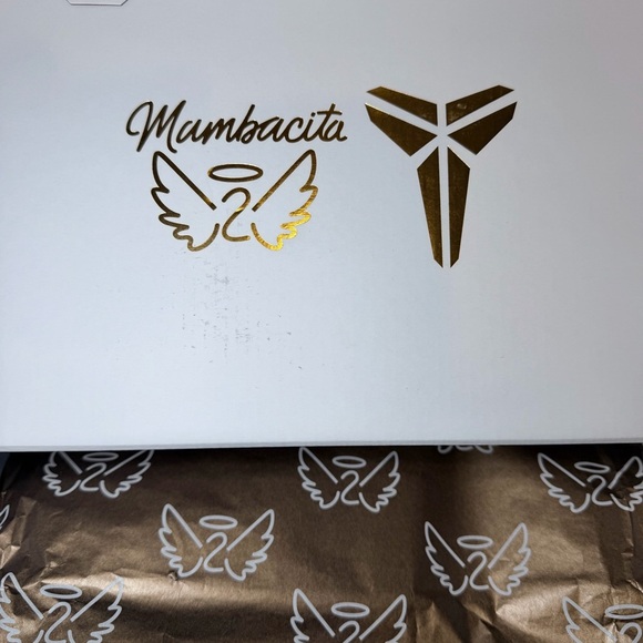 Nike Kobe 8 Protro mambacita size 8.5 White Metallic Gold Black  FV6325 100 - Picture 11 of 11
